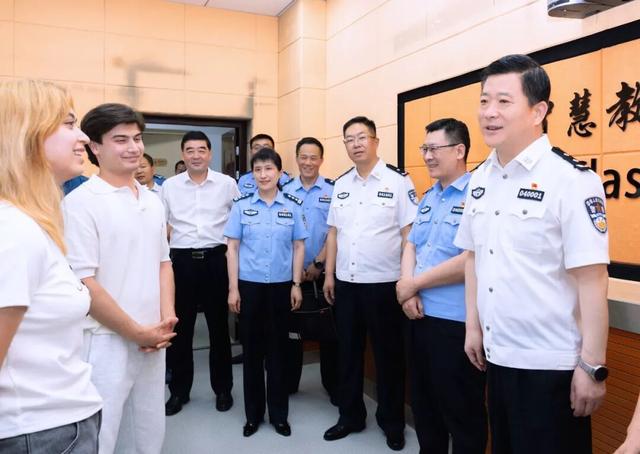 朱清彬到滕州市开展&ldquo;引才引智&rdquo;走访调研出席出入境12367主题宣传活动